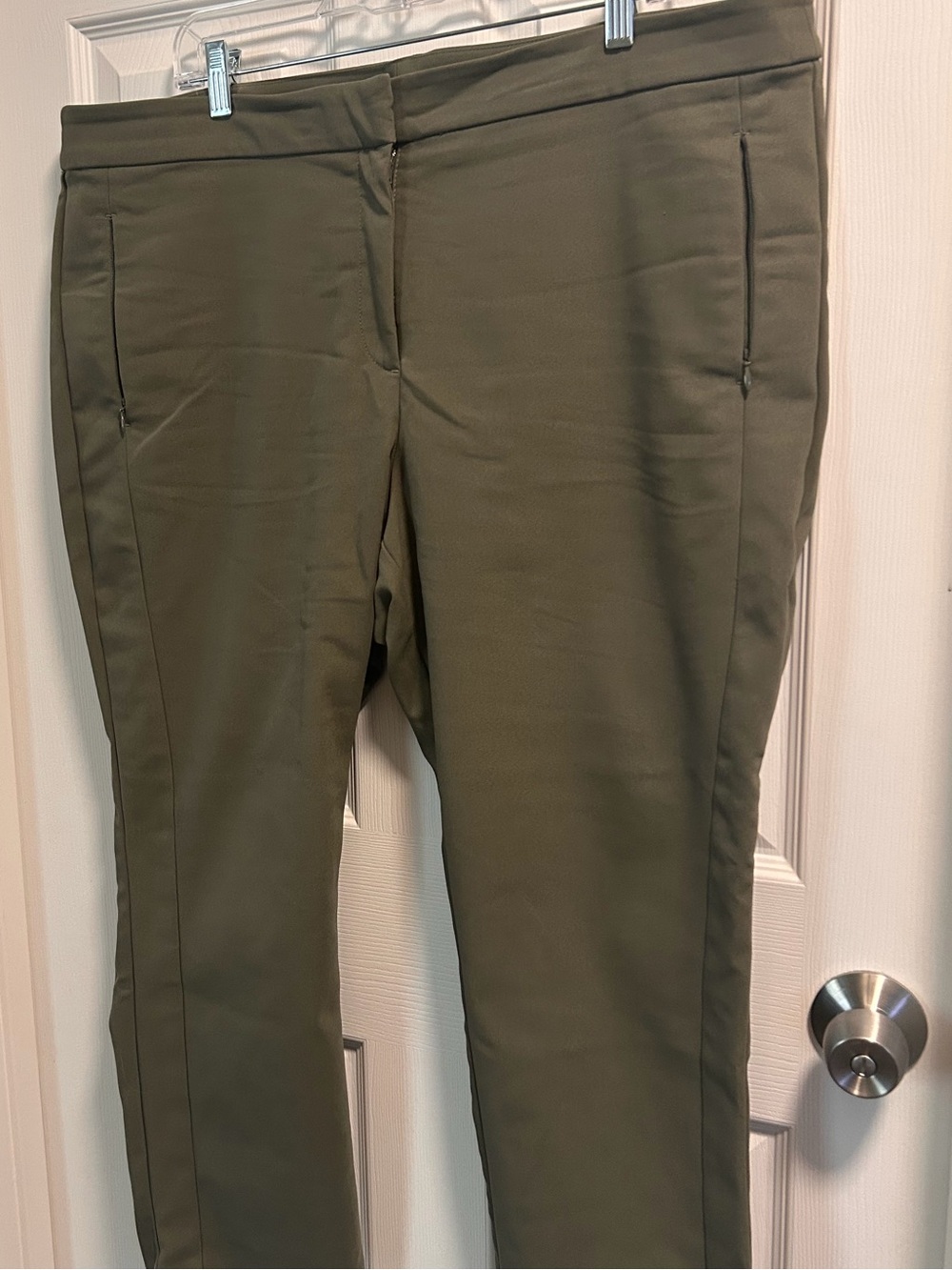 LOFT Army Green Cropped Pants NEW Womens Sz 18 Ponte Cropped Zip Pockets Stretch